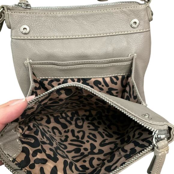 Nine West Zipster Crossbody Messenger Shoulder Gray Leopard Women's Bag - Picture 6 of 9